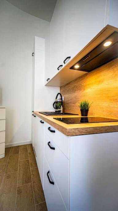 Lovely Apartment In Warschau Buitenkant foto