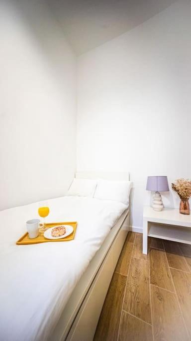 Lovely Apartment In Warschau Buitenkant foto